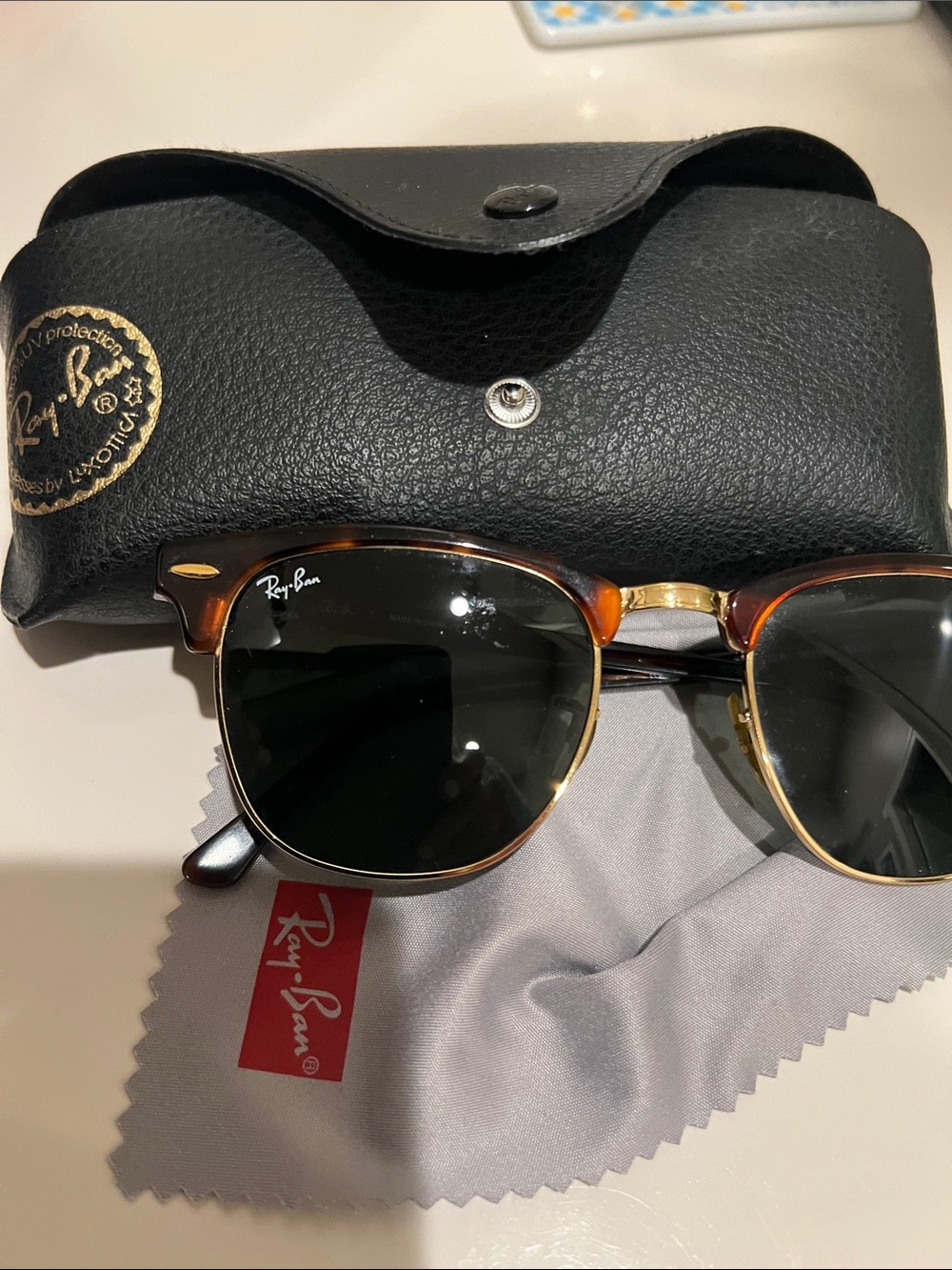 Sunglasses case